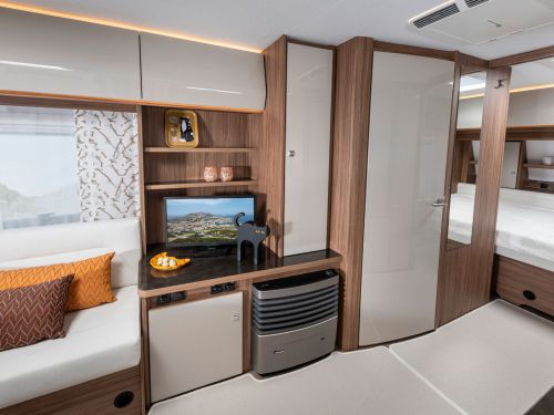 LARIMAR 590 PORTE ARRIERE / 2027
