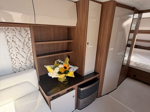 LARIMAR 590 PORTE ARRIERE / 2027