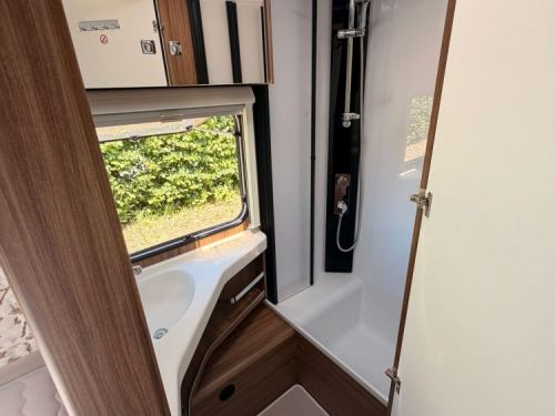 DIAMANT 520 PORTE ARRIERE / 2027